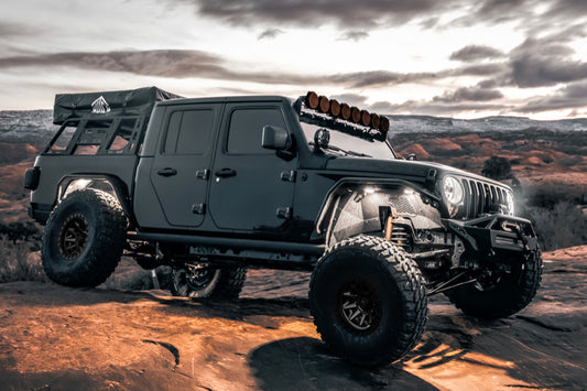 Roof top tent, Ontario 4, on Jeep Gladiator