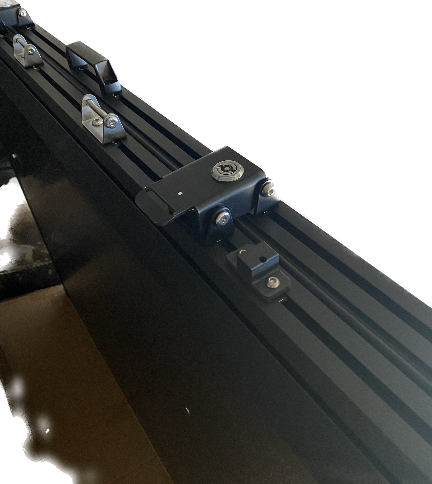 Bonanza 2 - Aluminum Hard Shell with roof rack