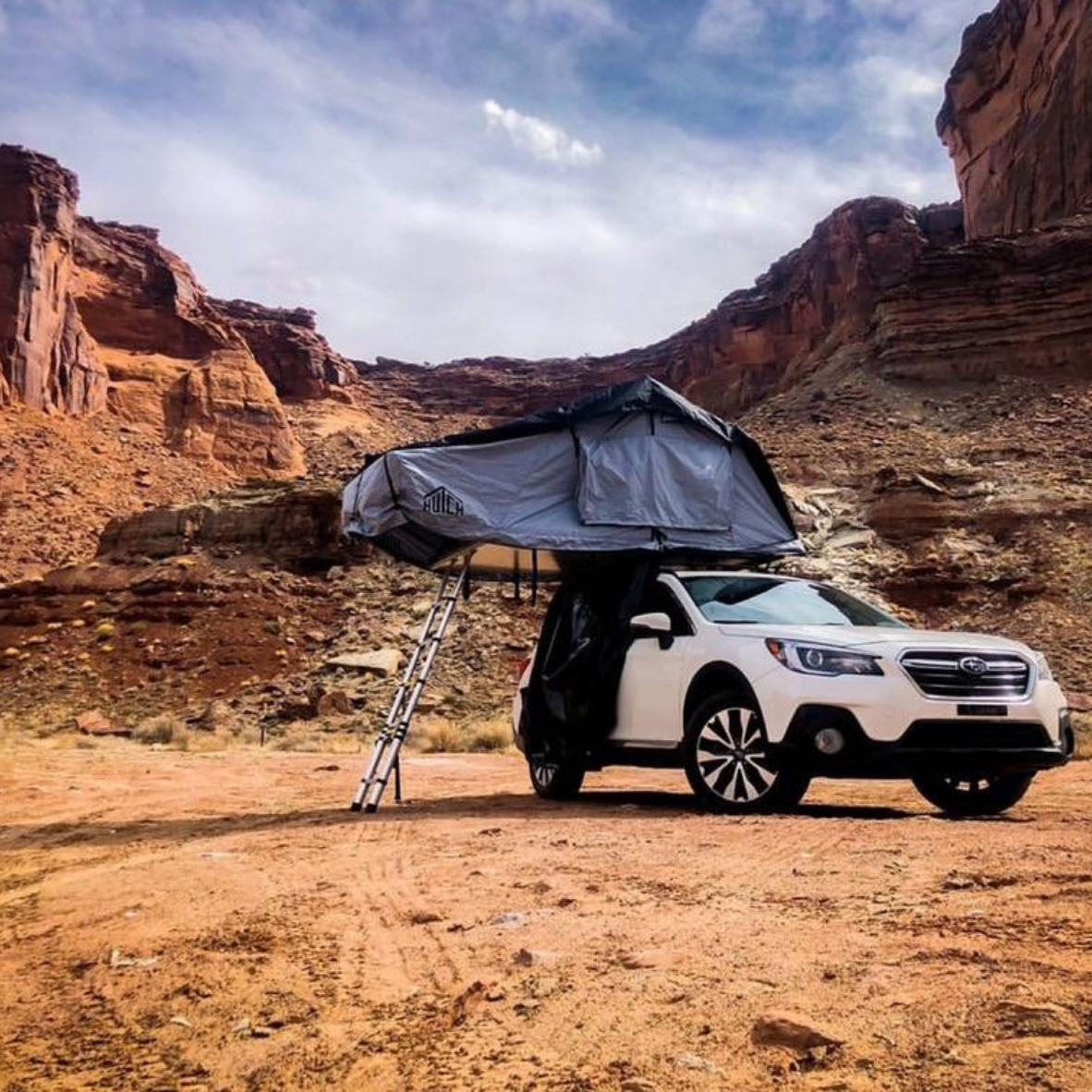 Ontario 4: The 4 Season Roof Top Tent With Skylights