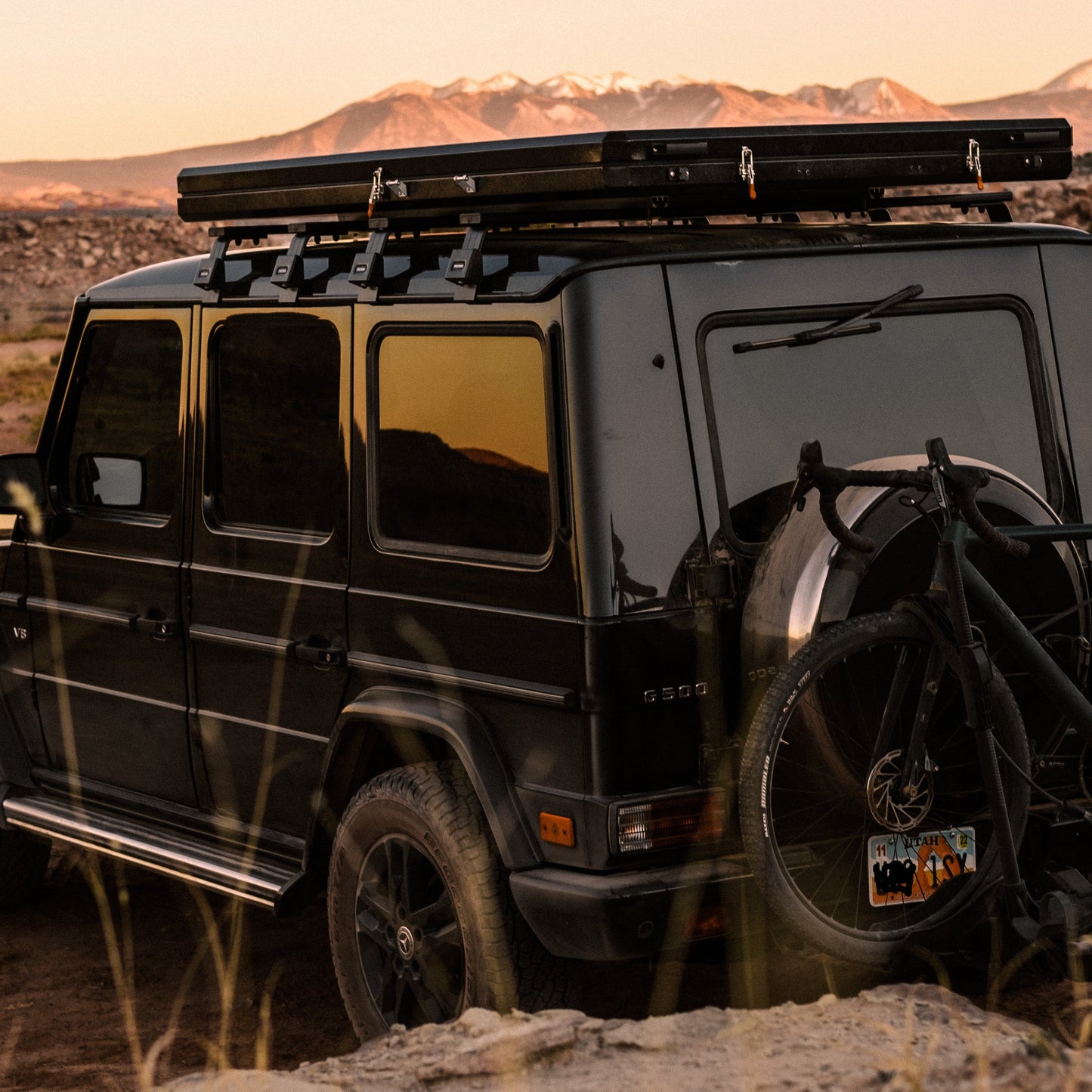 Bonanza 2 - Aluminum Hard Shell with roof rack